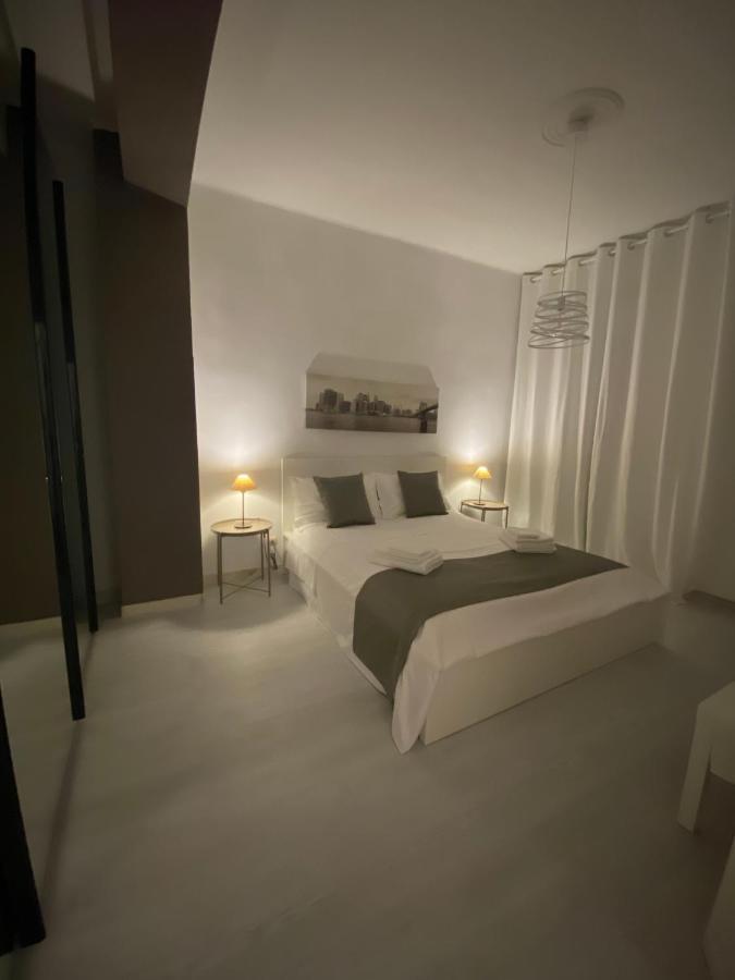Dimora De Amicis 88 Apartment Bari Ngoại thất bức ảnh