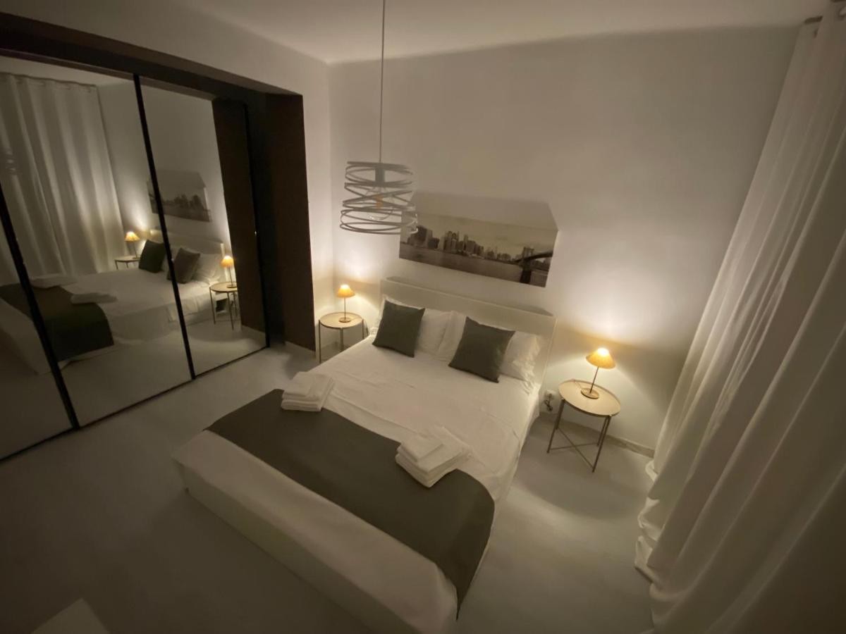 Dimora De Amicis 88 Apartment Bari Ngoại thất bức ảnh