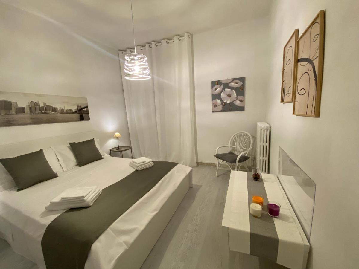 Dimora De Amicis 88 Apartment Bari Ngoại thất bức ảnh